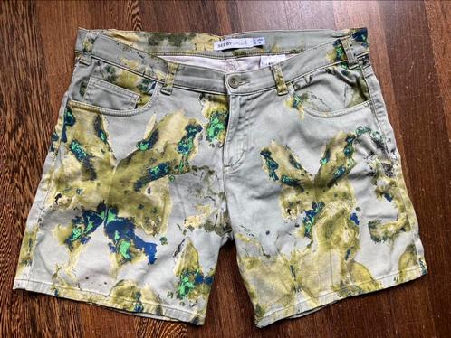 See by Chloe korte broek dames 42 grijsgroen groen vlinder, Kleding | Dames, Broeken en Pantalons, Zo goed als nieuw, Maat 42/44 (L)