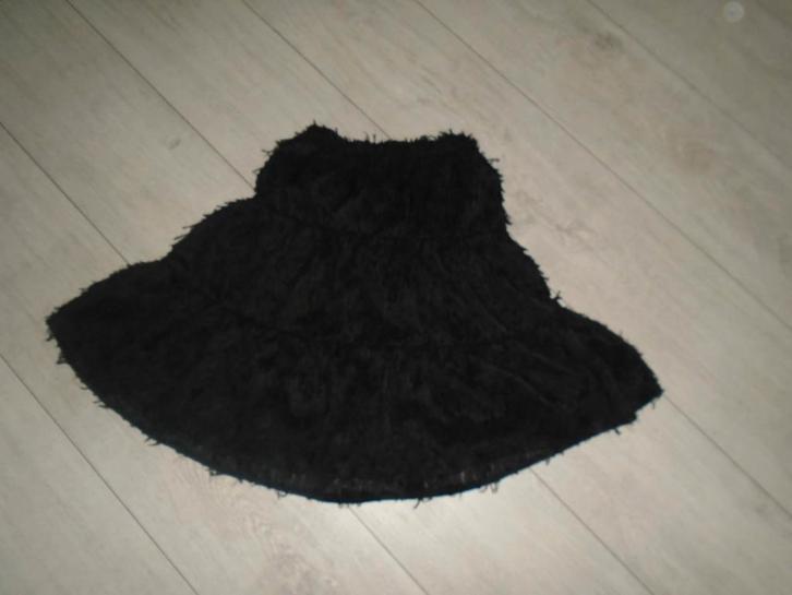 Zara Heel Leuke Zwarte Feest Rokje maat 7 -122 ZGAN, Kinderen en Baby's, Kinderkleding | Maat 122, Zo goed als nieuw, Meisje, Jurk of Rok