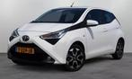 Toyota Aygo 1.0 VVT-i x-play Carplay, Auto's, Voorwielaandrijving, Gebruikt, Euro 6, 4 stoelen