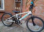 b-twin crossfiets, Fietsen en Brommers, Fietsen | Crossfietsen en BMX, Ophalen, 16 tot 20 inch, Staal, Zo goed als nieuw