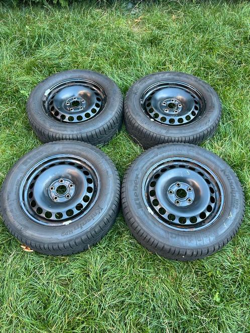 4x Winterband Kleber 215/60R16 op stalen velg, Auto-onderdelen, Banden en Velgen, Banden en Velgen, Winterbanden, 16 inch, 215 mm