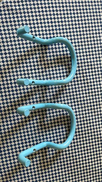 Vintage haken voor wand of deur! 70 ‘s zachtblauw beschikbaar voor biedingen
