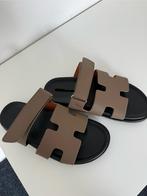 H Slippers, Ophalen of Verzenden, Zo goed als nieuw