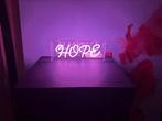 Hope in glas neon - roze, Ophalen of Verzenden, Zo goed als nieuw