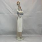 Lladró Beeld 'Meisje met Lammetje' - Nr. C-50 - Hoogte 26,5, Verzamelen, Beelden en Beeldjes, Ophalen of Verzenden, Zo goed als nieuw