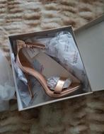 Hak schoenen champagne kleur maat 40, Verzenden, Nieuw, Overige kleuren