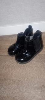 Zwarte lak laarsjes H&M maat 24, Kinderen en Baby's, Babykleding | Schoentjes en Sokjes, Meisje, H&M, Laarsjes, Ophalen of Verzenden
