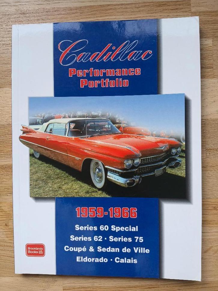 CADILLAC PERFORMANCE PORTFOLIO 1959 – 1966, Boeken, Auto's | Boeken, Zo goed als nieuw, Overige merken, Ophalen of Verzenden