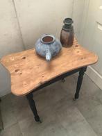 Sidetable Engels vintage oud grenen matzwart 75€, Ophalen, 25 tot 50 cm, Rechthoekig