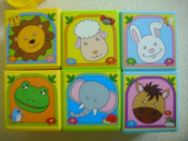 Puzzelblokjes redbox vorm en puzzel blokken ZGAN, Kinderen en Baby's, Speelgoed | Kinderpuzzels, Zo goed als nieuw, 6 maanden tot 2 jaar