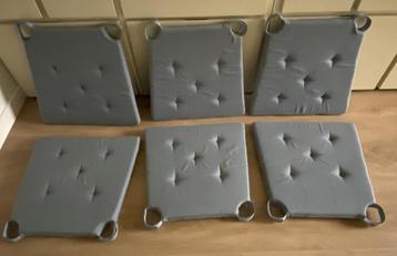 kussens voor eetkamerstoelen beschikbaar voor biedingen