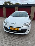 Renault Mégane TCE 130 Hatchback 2011 Wit, Voorwielaandrijving, Stof, Zwart, 4 cilinders