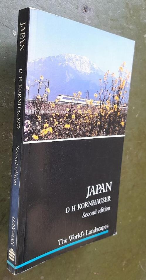 Japan: geographical background urban-industrial development, Boeken, Wetenschap, Zo goed als nieuw, Verzenden