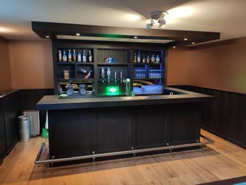 Moderne bar, huisbar 