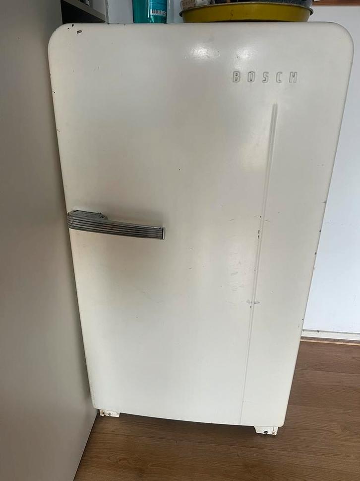 Vintage Bosch koelkast creme/beige, Witgoed en Apparatuur, Koelkasten en IJskasten, Ophalen