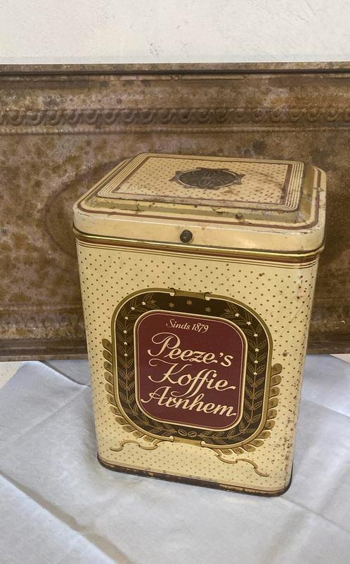 Groot oud Peeze koffieblik, Verzamelen, Blikken, Gebruikt, Koffie, Overige merken, Ophalen of Verzenden