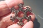 Bodemvondst. Gespbroche. zes fleur de lis. 14-15e eeuw, Ophalen of Verzenden