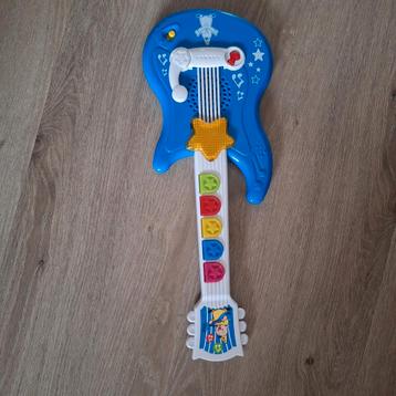 Bumba Gitaar met Muziekjes beschikbaar voor biedingen