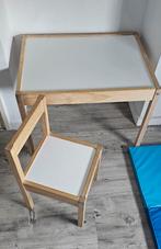 kinder tafeltje met stoel, Kinderen en Baby's, Kinderkamer | Tafels en Stoelen, Ophalen, Zo goed als nieuw, Tafel(s) en Stoel(en)