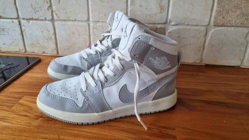 Nike air Jordan maat 37, Kinderen en Baby's, Kinderkleding | Schoenen en Sokken, Sportschoenen, Jongen of Meisje, Ophalen of Verzenden