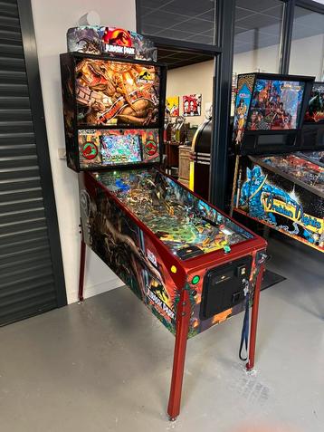 Prachtige flipperkast Stern Jurassic Park LE 30 Years beschikbaar voor biedingen