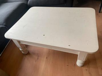 GRATIS Salontafel - Wooden living room table 108x81x46,5cm