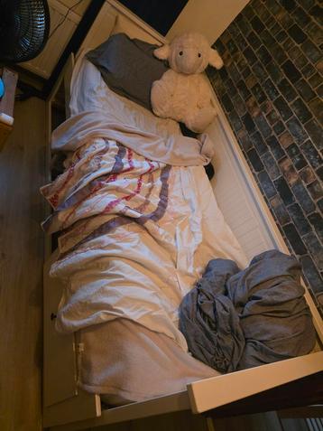 Hemnes bed uitschuifbaar