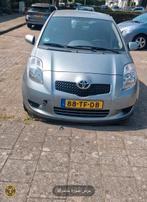 Toyota Yaris 1.3 16V Vvt-i 5DR SOL MMT 2006 Grijs / Schade, Auto's, Toyota, 750 kg, 4 cilinders, Origineel Nederlands, Yaris