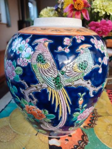Oude brocante gemberpot vaas vogels floral handmade beschikbaar voor biedingen