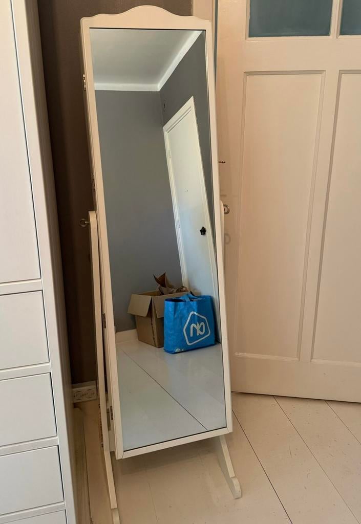 Spiegel met ruimte binnen in voor sieraden en cosmetica, Huis en Inrichting, Woonaccessoires | Spiegels, Ophalen, Minder dan 50 cm