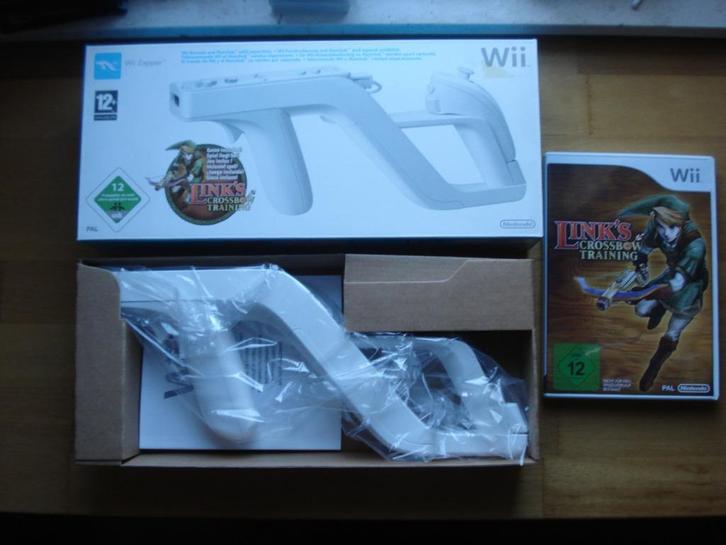 Link's crossbow training wii + gun, Spelcomputers en Games, Games | Nintendo Wii, Zo goed als nieuw, Sport, 3 spelers of meer