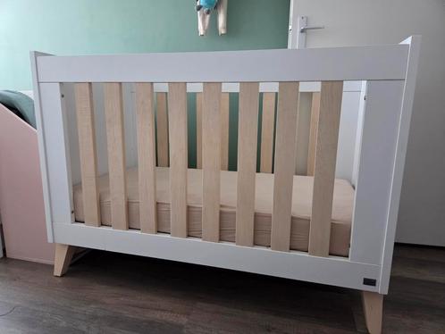 Ledikant + commode + kledingkast, Kinderen en Baby's, Kinderkamer | Complete kinderkamers, Zo goed als nieuw, Jongetje of Meisje