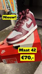 Nike Dunk High maat 42 ( bordeaux / grijs ), Kleding | Heren, Schoenen, Overige kleuren, Nike, Nieuw, Ophalen of Verzenden