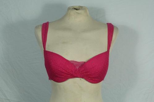 Donkerroze BH met kant.Mt 75C.Merk Hunkemöller, Kleding | Dames, Ondergoed en Lingerie, BH, Roze, Ophalen of Verzenden