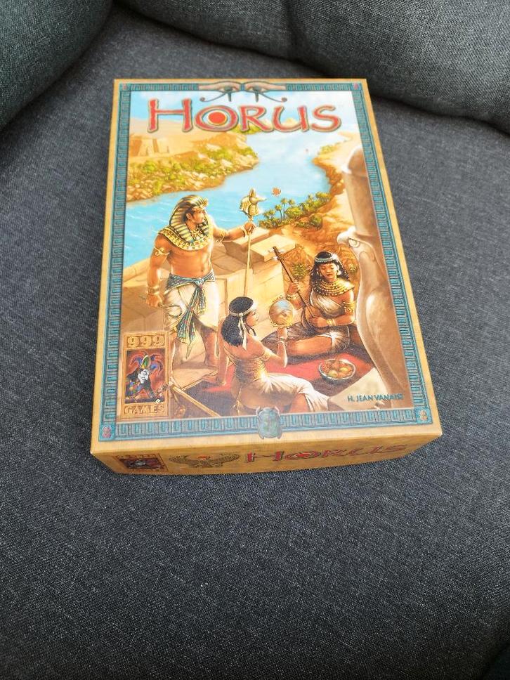 Spel Horus 999, Hobby en Vrije tijd, Gezelschapsspellen | Bordspellen, Zo goed als nieuw, Een of twee spelers, Drie of vier spelers