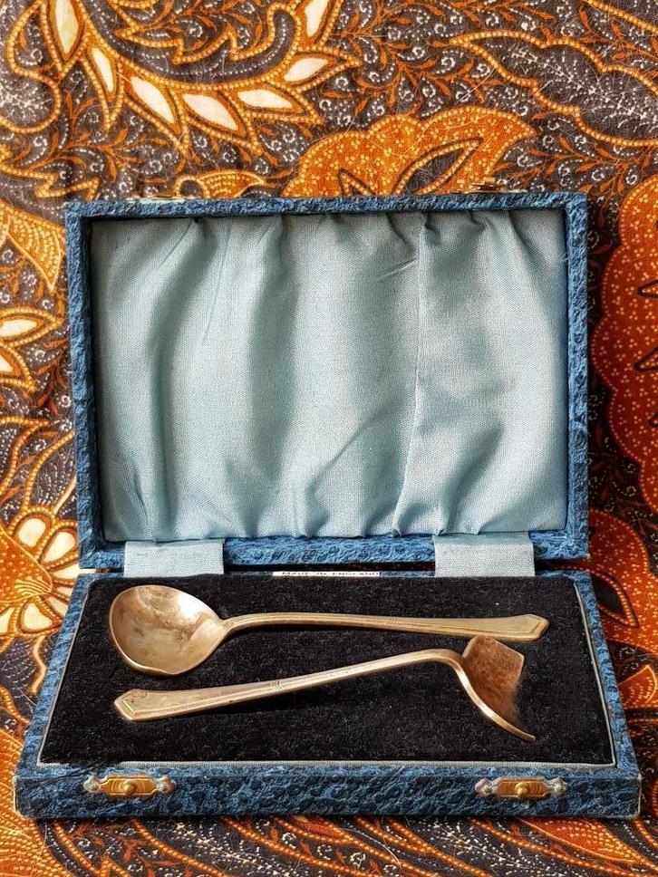 Lepel en schuiver antiek silverplate kinderbestek in etui., Antiek en Kunst, Antiek | Bestek, Ophalen of Verzenden