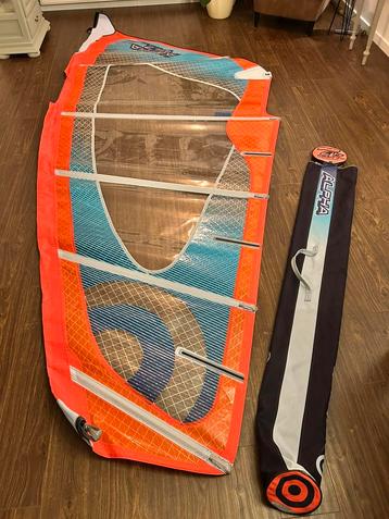 4.7 Neilpryde Alpha - Power wave zeil in zeer goede staat ! beschikbaar voor biedingen