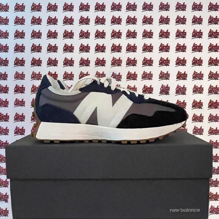 New Balance 327 Grey Navy Black | EU 42, Kleding | Heren, Schoenen, Zo goed als nieuw, Sneakers of Gympen, Blauw, Ophalen of Verzenden