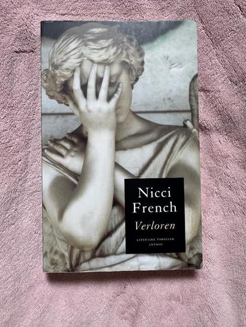 Nicci French - Verloren beschikbaar voor biedingen