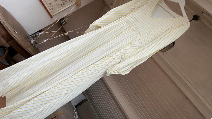 Lange gevoerde jurk, lime streep, 40/42, Kleding | Dames, Jurken, Zo goed als nieuw, Maat 42/44 (L), Wit, Onder de knie, Ophalen of Verzenden