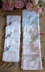 Set van 6 brocante dameszakdoekjes, geborduurde bloemen, Antiek en Kunst, Curiosa en Brocante, Ophalen of Verzenden