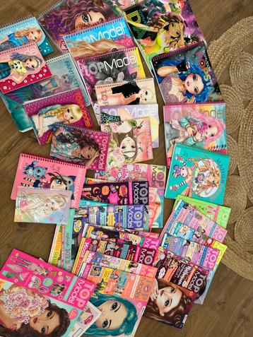 Top Model mega bundle books and magazines beschikbaar voor biedingen
