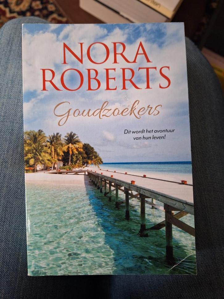 Nora Roberts - Goudzoekers, Boeken, Romans, Gelezen, Nederland, Ophalen of Verzenden