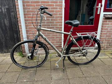 Hoge herenfiets TREK beschikbaar voor biedingen