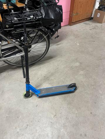 Decathlon stunt stepje beschikbaar voor biedingen
