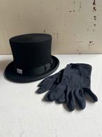 Lacerna hoge hoed en handschoenen., 55 cm (S, 6⅞ inch) of minder, Hoed, Ophalen of Verzenden, Zo goed als nieuw