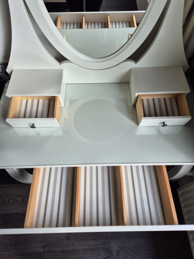 Kaptafel HEMNES Toilettafel met spiegel, wit, 100x50 cm, Ophalen, 50 tot 100 cm, Zo goed als nieuw, 150 tot 200 cm