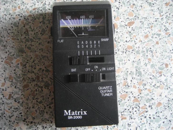 Gitaar stemmer Matrix SR-2000 Quartz, Muziek en Instrumenten, Instrumenten | Toebehoren, Zo goed als nieuw, Elektrische gitaar