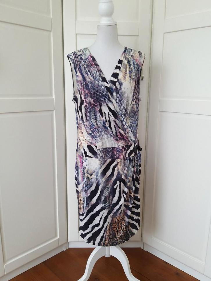 Etoile Du Monde EDM zgan mouwloze zebra print jurk, maat 6 L, Kleding | Dames, Jurken, Zo goed als nieuw, Maat 42/44 (L), Zwart