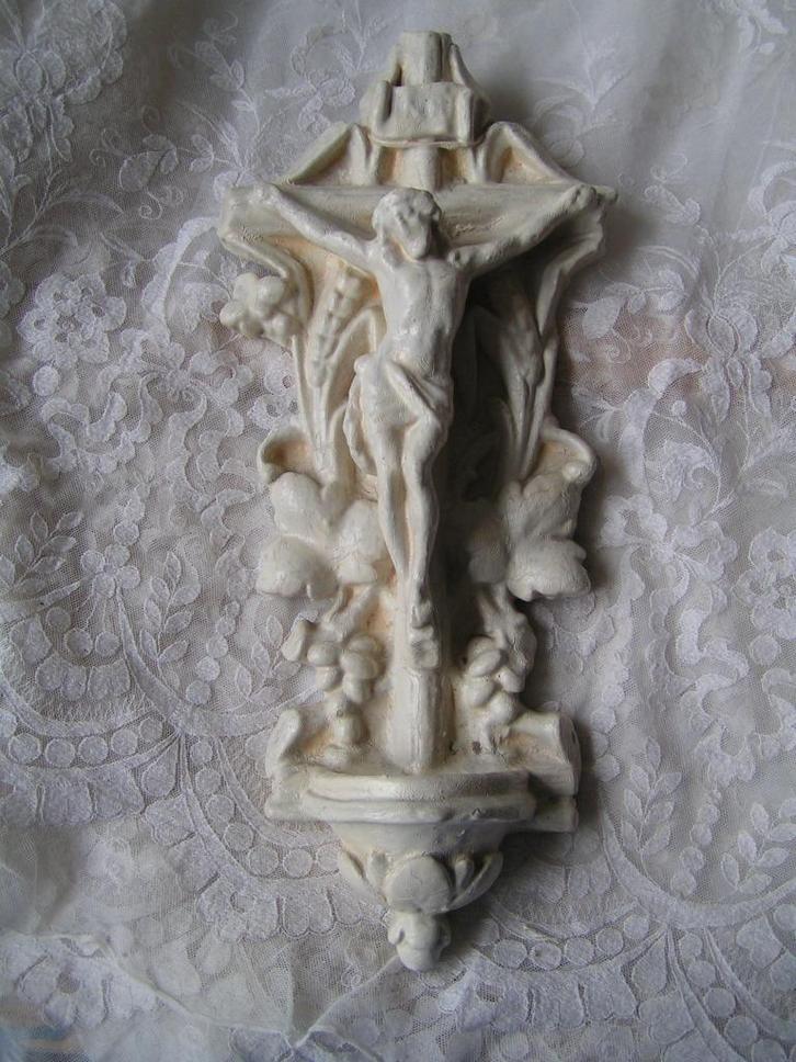beeld crucifix nr FF 1161, Antiek en Kunst, Antiek | Religie, Verzenden